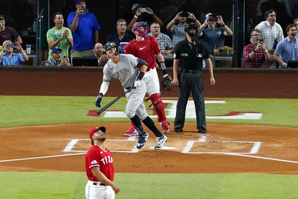 Yankees Rangers Baseball